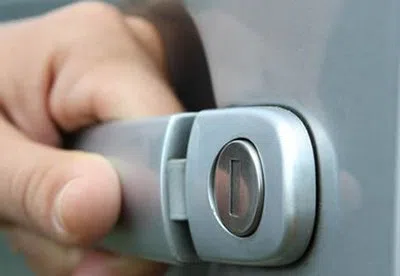 Little Village Locksmith Store New York, NY 212-659-0030 - 21-unlock-car